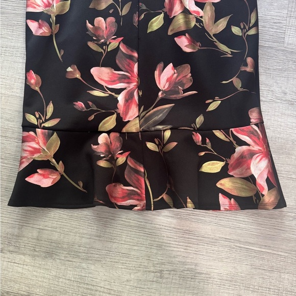 NWT Enfocus Studio Black Dress with Pink Floral Design SIZE 10 - Picture 7 of 13